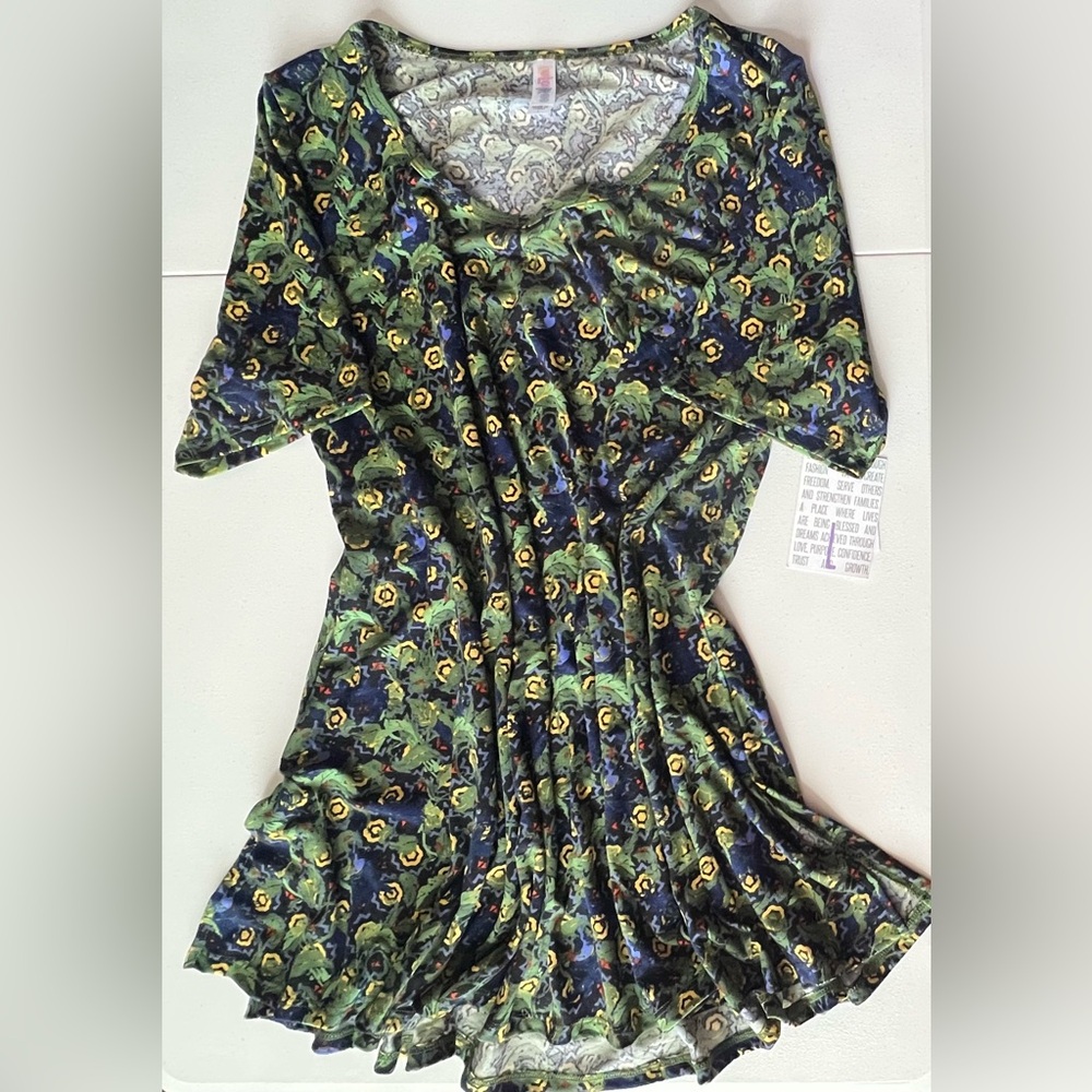 LuLaRoe Short Sleeve Top - Green and Blue Floral